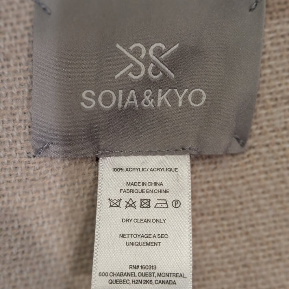 Soia & Kyo/FabFitFun Woven Scarfigan with Fringe, One Size, Gently Used - Picture 6 of 10